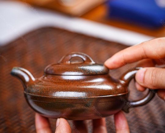 獨家首發(fā)，品名：線圓。泥料：極品紫泥（