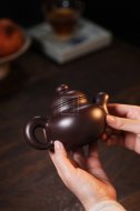 《大度》宜興工藝美術(shù)師手工創(chuàng)新壺紫砂壺茶壺茶具紫泥
