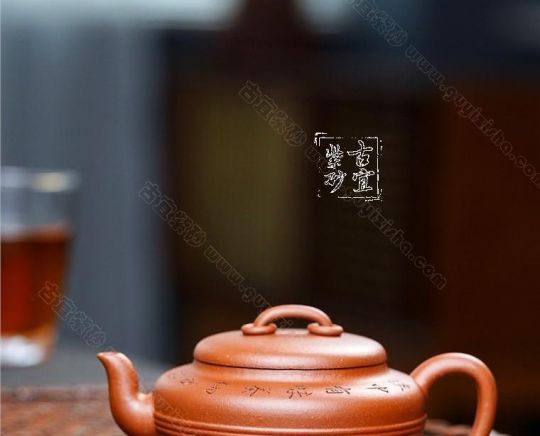 《線(xiàn)韻圈鈕》