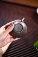 《長樂》宜興紫砂壺助理工藝美術師手工青灰泥茶具茶壺