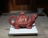 《金龜出海》宜興紫砂壺高級工藝美術(shù)師純手工底槽青創(chuàng)新壺茶壺紫砂茶具