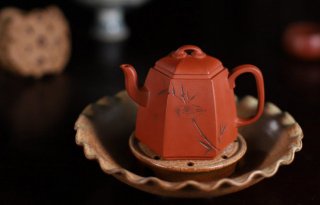 《六方錦華》經(jīng)典紫砂壺六方宜興全手工工藝美術(shù)師泡茶壺茶具朱泥