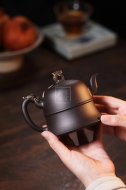 《龍鳳呈祥》宜興紫砂壺高級工藝美術(shù)師手工茶壺茶具稀有是黃泥創(chuàng)新壺