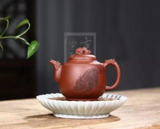 《靈龍納?！? title=