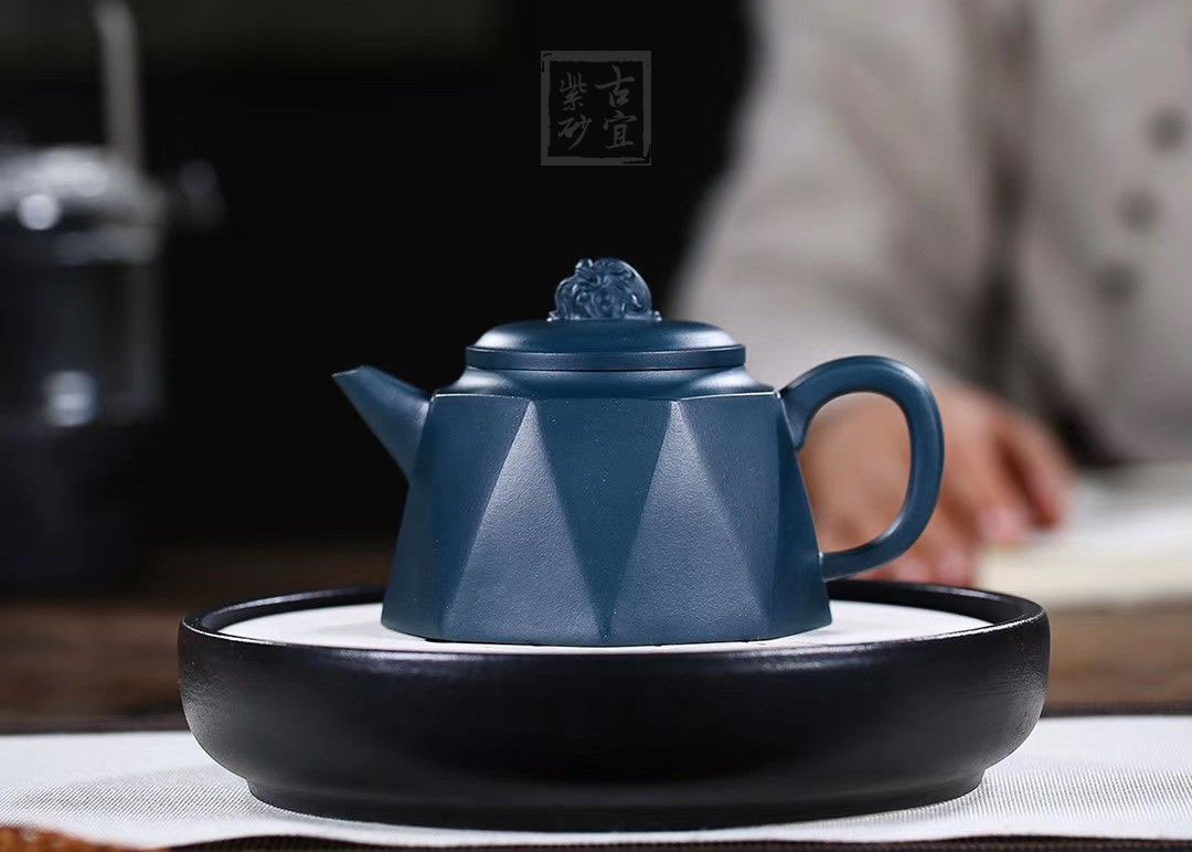 《八方來?！? style=